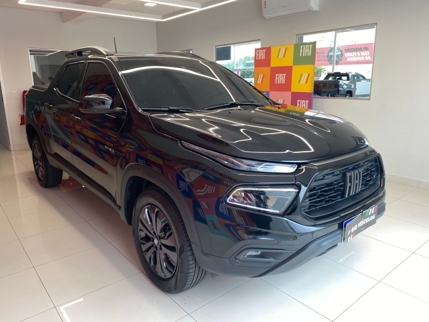 fiat toro 1.3 turbo 270 flex volcano at6 4p automatico 2025