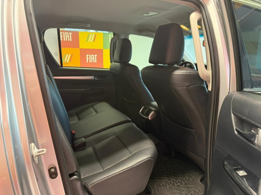 toyota hilux 2.8 d-4d turbo diesel cd srx 4x4 automatico 4p 20229