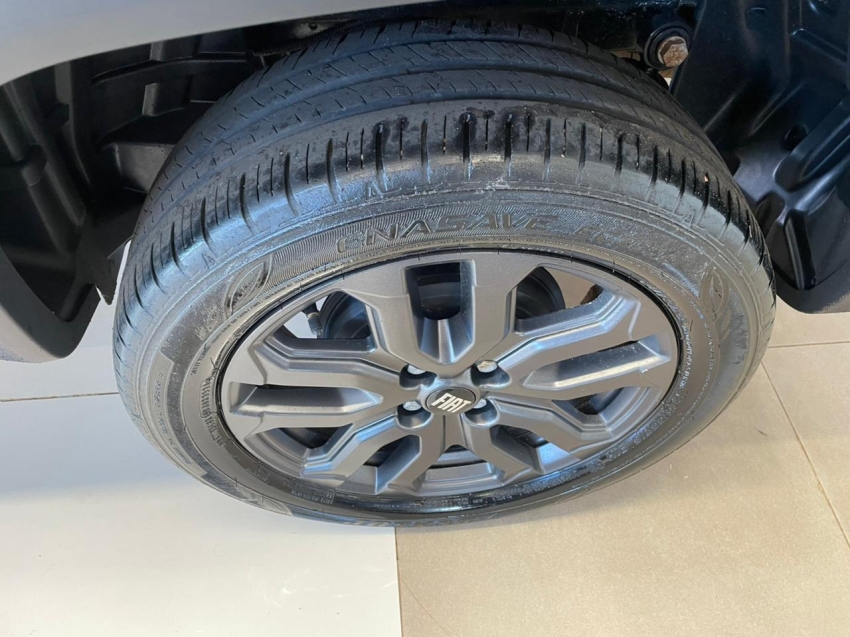 fiat strada 1.3 firefly flex volcano cd cvt 4p automatico 20258