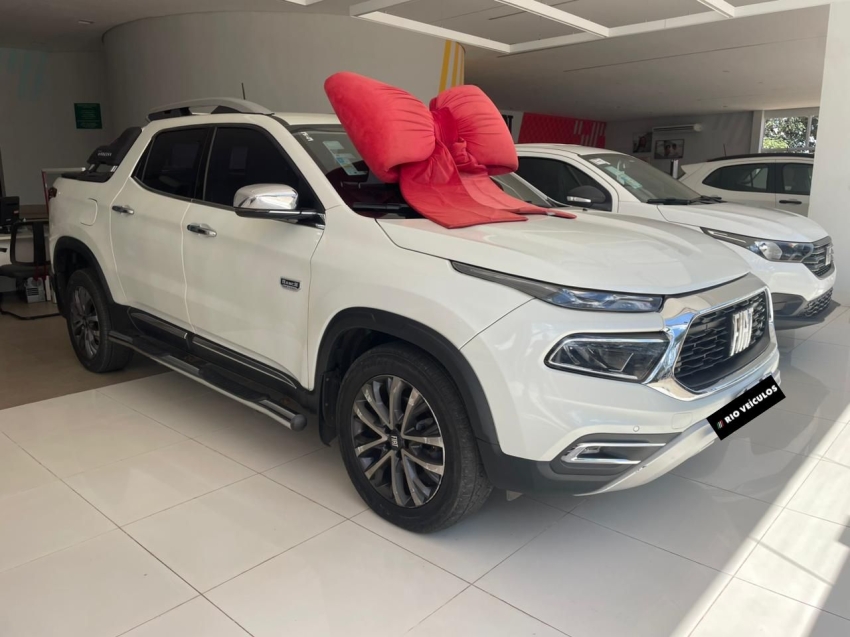 fiat toro 2.0 16v turbo diesel ranch 4wd at9 4p automatico 2022