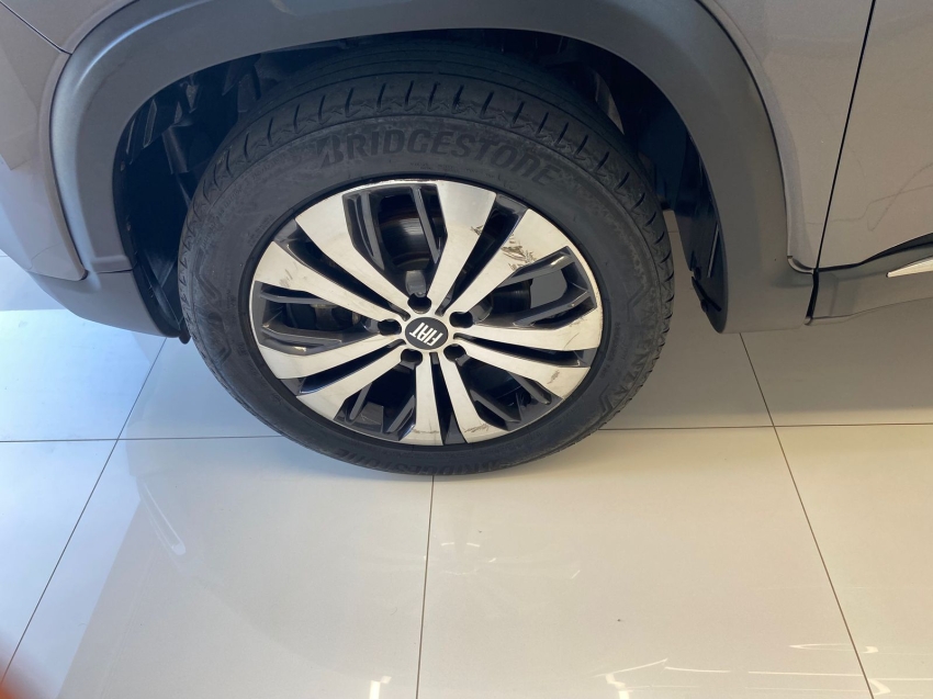 fiat toro 1.3 turbo 270 flex volcano at6 4p automatico 202514