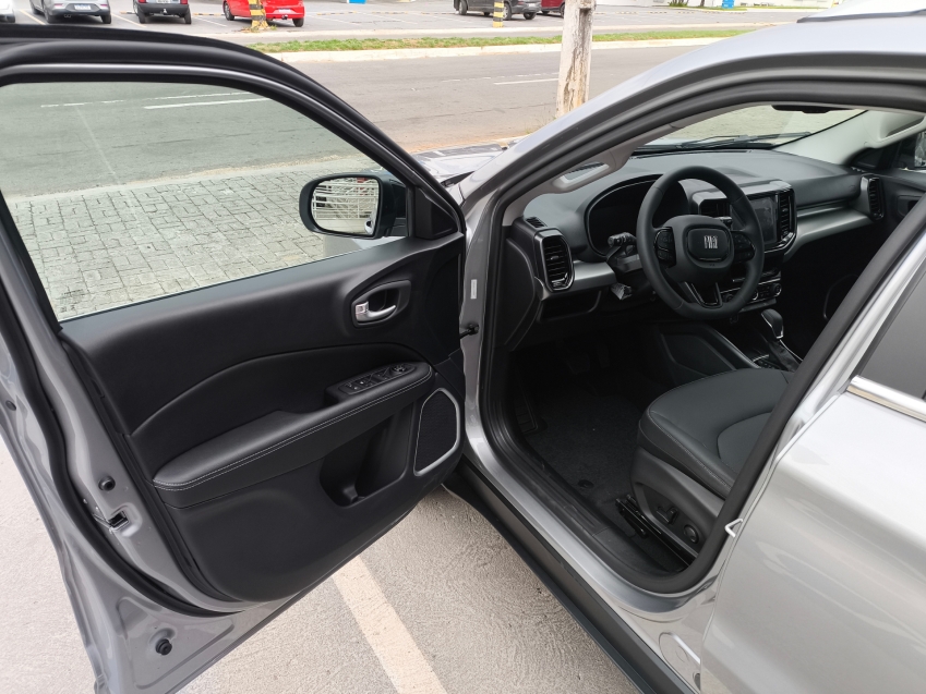 fiat toro 1.3 turbo 270 flex freedom at6 4p automatico 202611