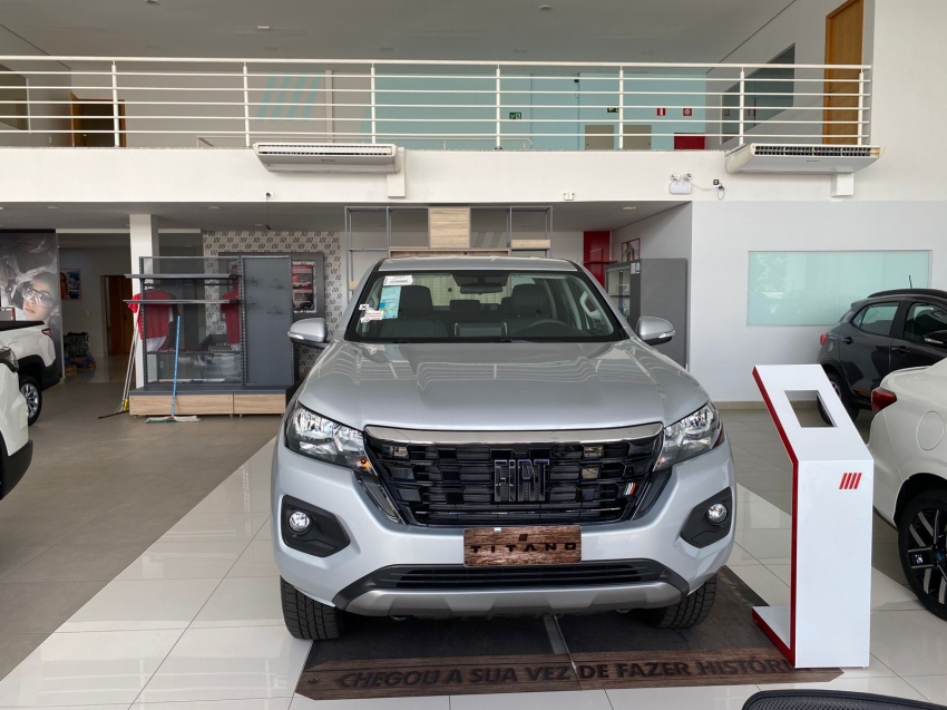 fiat titano 2.2 turbo diesel volcano 4x4 at8 4p automatico 20261