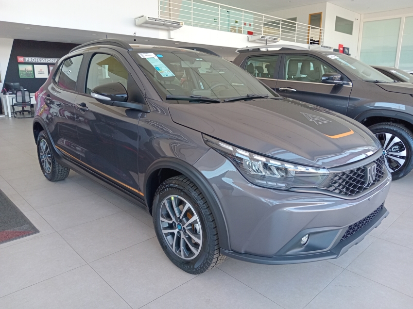 fiat argo 1.3 firefly flex trekking cvt 4p automatico 2026