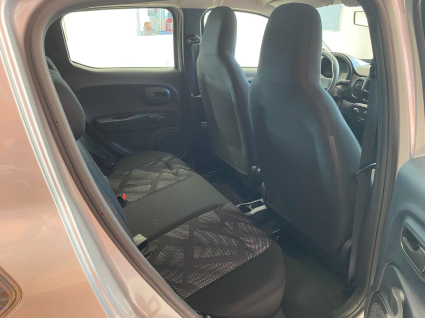 fiat mobi 1.0 evo flex like. manual 4p 202310