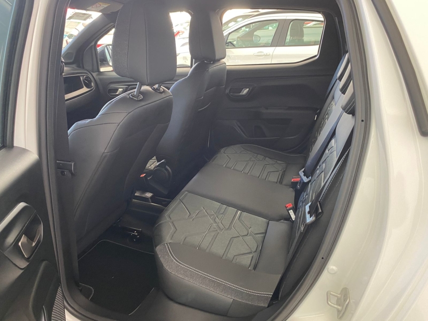 fiat strada 1.3 firefly flex volcano cd cvt 4p automatico 20268