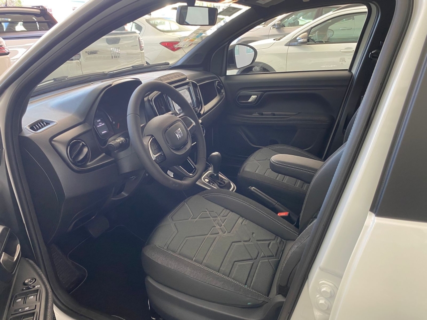 fiat strada 1.3 firefly flex volcano cd cvt 4p automatico 20265