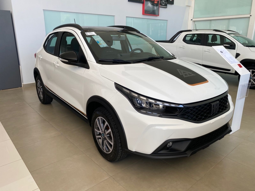 fiat argo 1.3 firefly flex trekking cvt 4p automatico 2026