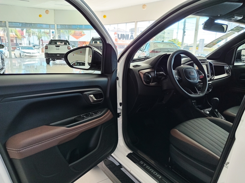 fiat strada 1.0 turbo 200 flex ranch cd cvt 4p automatico 202611