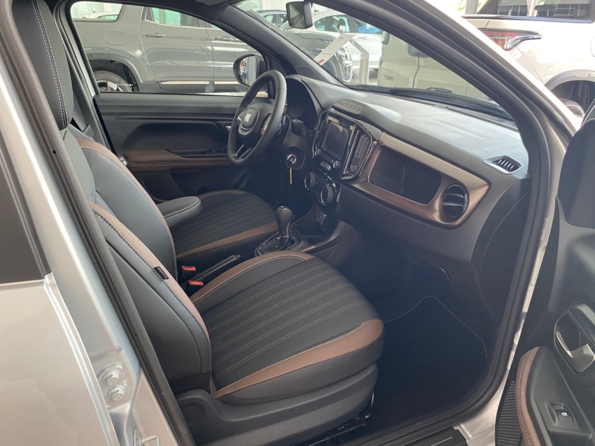 fiat strada 1.0 turbo 200 flex ranch cd cvt 4p automatico 202711