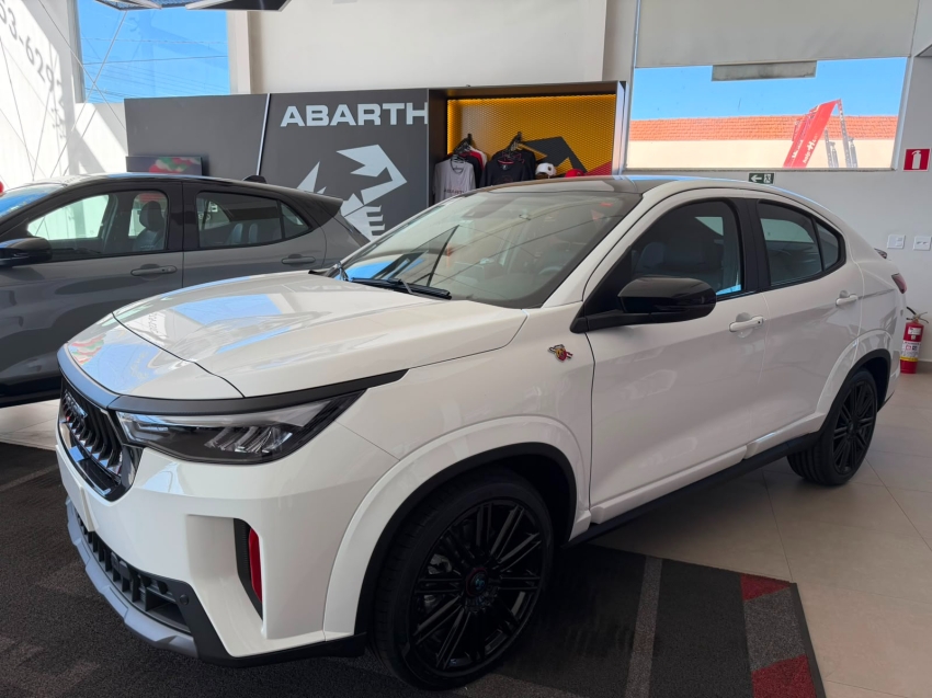 fiat fastback 1.3 turbo 270 flex abarth at6 4p automatico 20262