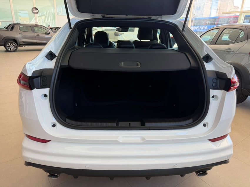 fiat fastback 1.3 turbo 270 flex abarth at6 4p automatico 202610