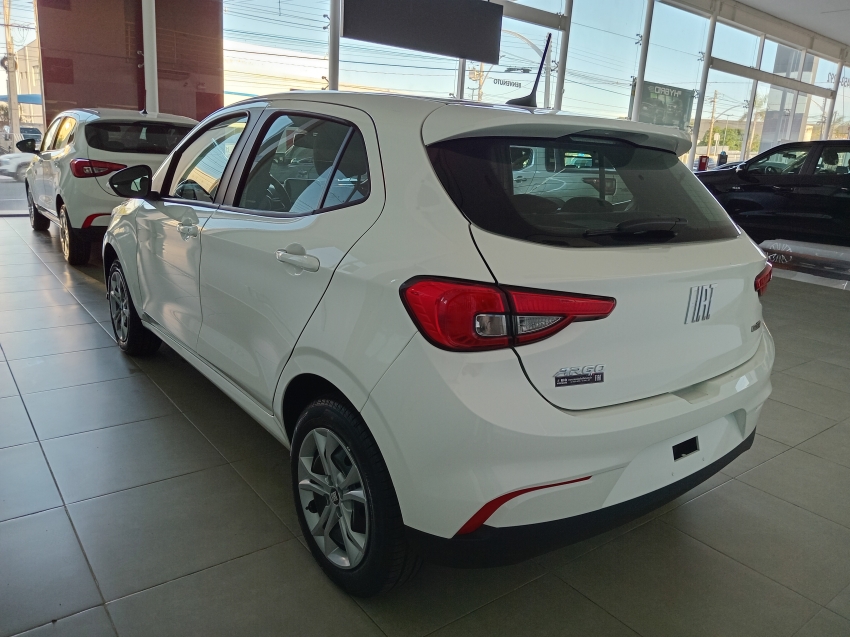 fiat argo 1.3 firefly flex drive cvt 4p automatico 20263