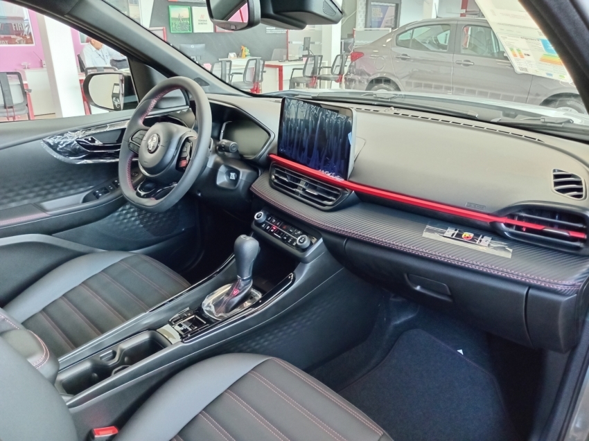 fiat fastback abarth 1.3t 270 flex at fiat fastback abarth 1.3t 270 flex at