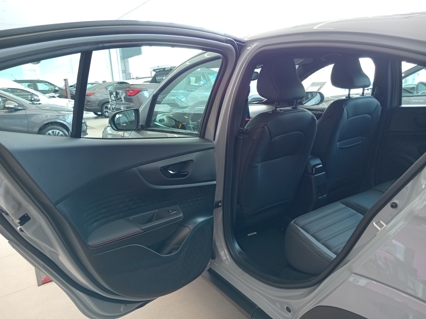 fiat fastback abarth 1.3t 270 flex at fiat fastback abarth 1.3t 270 flex at