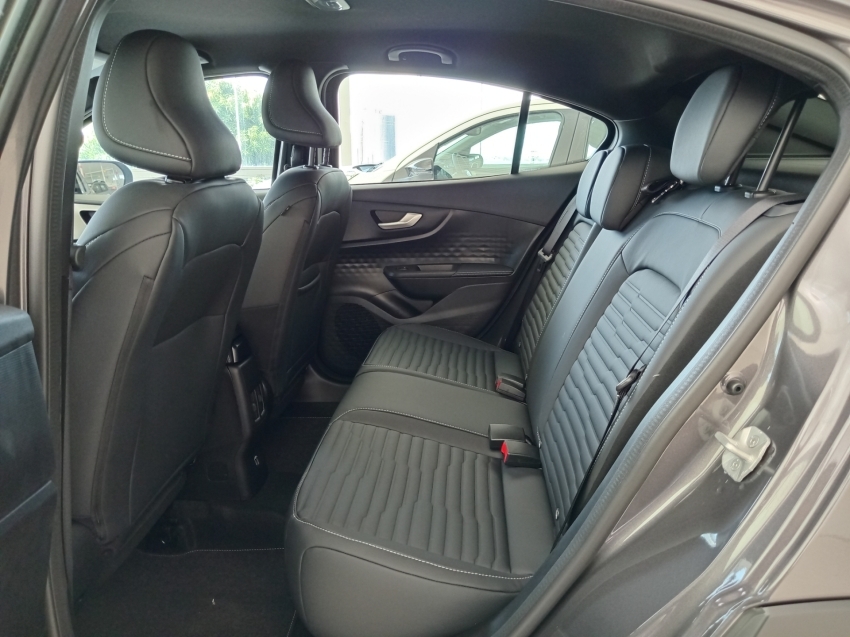 fiat fastback impetus 1.0t 200 hybrid at fiat fastback impetus 1.0t 200 hybrid at