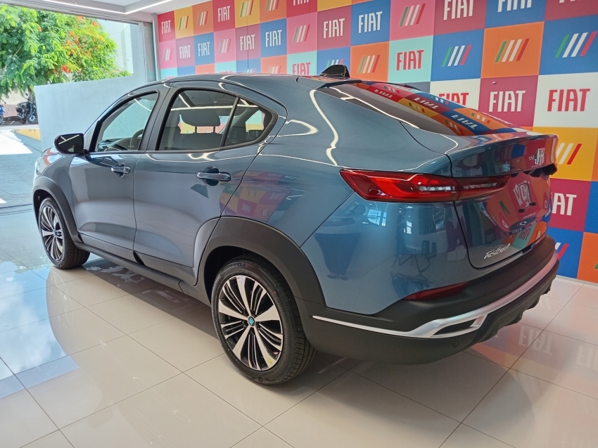 fiat fastback audace 1.0t 200 hybrid at fiat fastback audace 1.0t 200 hybrid at