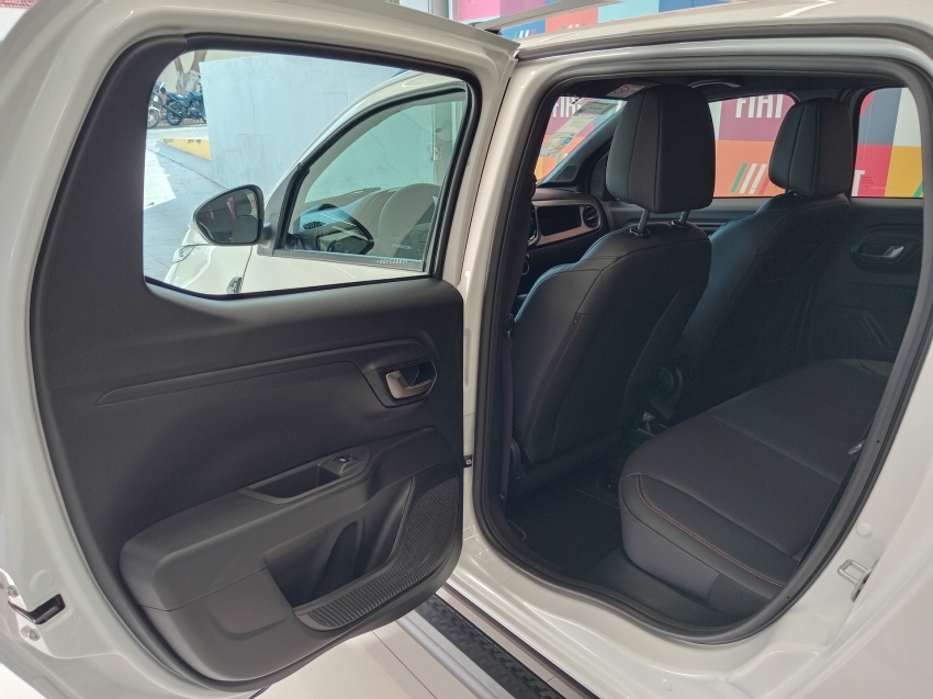 fiat strada 1.0 turbo 200 flex ultra cd cvt 4p automatico 202613