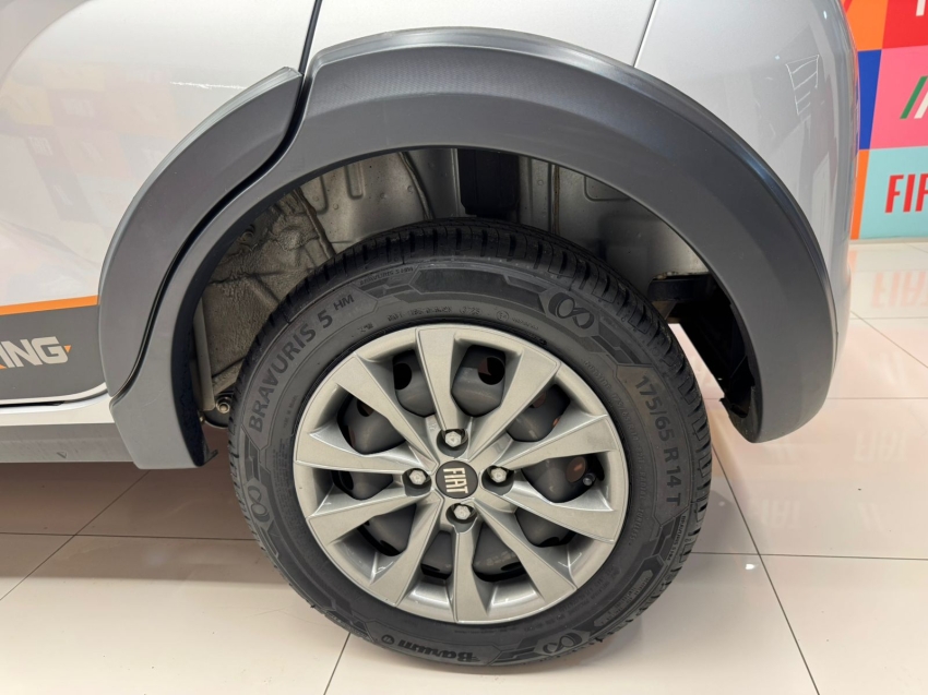 fiat mobi 1.0 firefly flex trekking manual 4p 202513