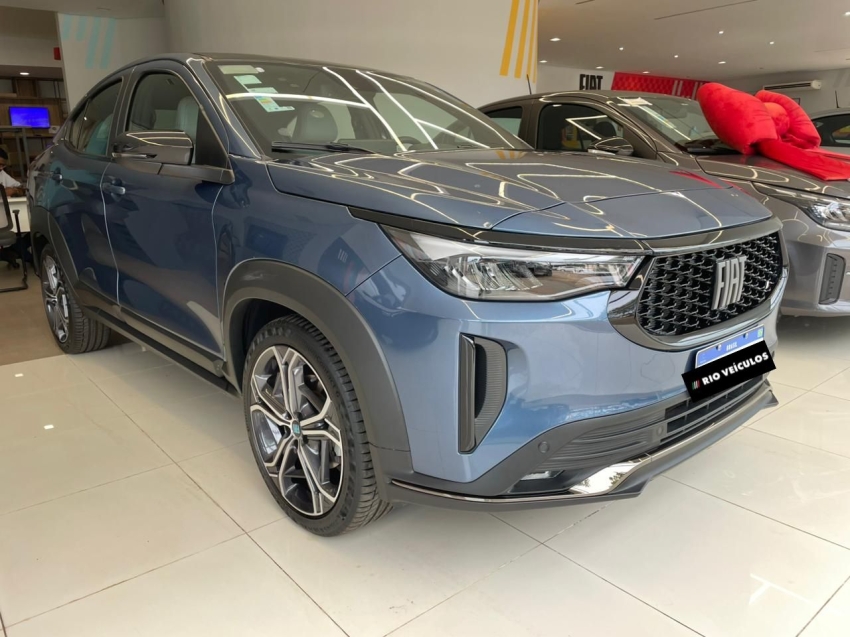 fiat fastback 1.0 turbo 200 hybrid impetus cvt hibrido 4p automatico 2025