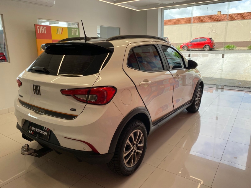 fiat argo 1.3 firefly flex trekking cvt 4p automatico 20245