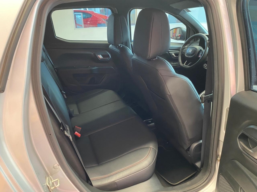 fiat strada 1.0 turbo 200 flex ultra cd cvt 4p automatico 202410