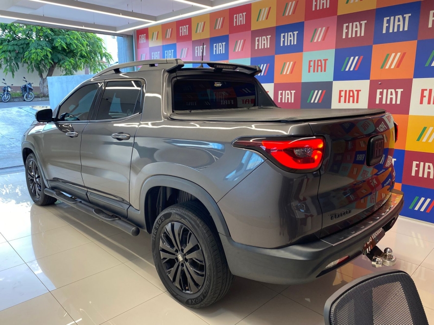 fiat toro 1.3 turbo 270 flex volcano at6 4p automatico 20233