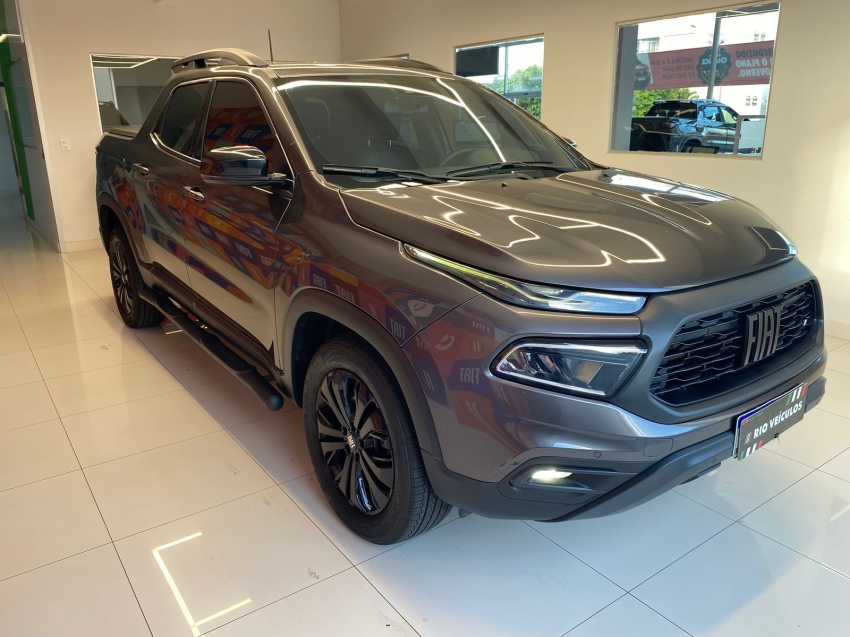 fiat toro 1.3 turbo 270 flex volcano at6 4p automatico 2023
