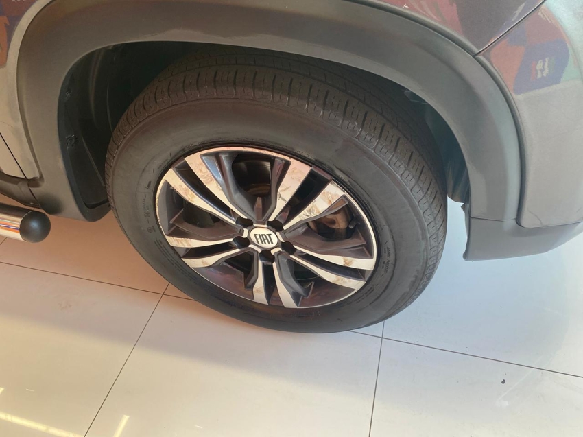 fiat toro 2.0 16v turbo diesel freedom 4wd at9 4p automatico 202215