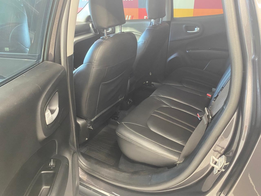 fiat toro 2.0 16v turbo diesel freedom 4wd at9 4p automatico 20229