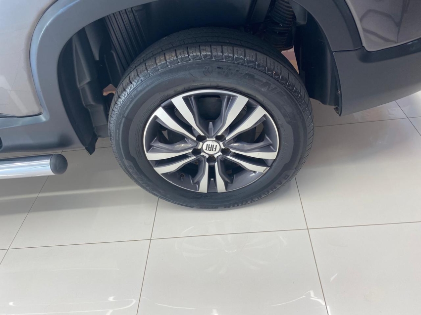 fiat toro 2.0 16v turbo diesel freedom 4wd at9 4p automatico 202213