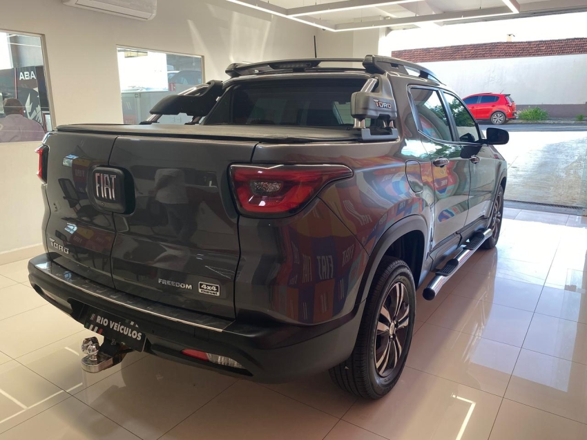 fiat toro 2.0 16v turbo diesel freedom 4wd at9 4p automatico 20225