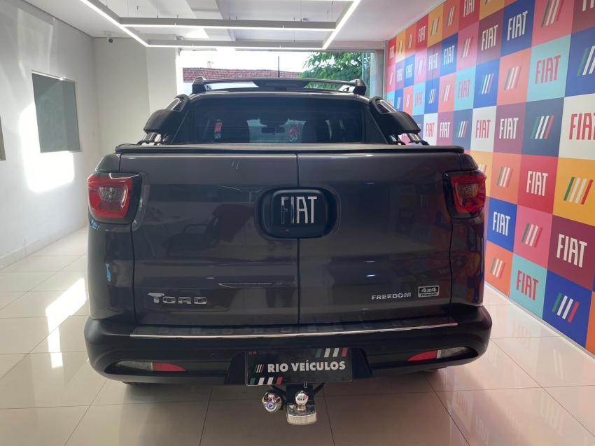 fiat toro 2.0 16v turbo diesel freedom 4wd at9 4p automatico 20224
