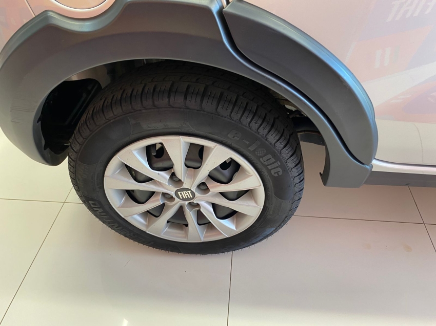 fiat mobi 1.0 evo flex like. manual 4p 202316