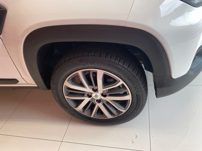 fiat strada 1.3 firefly flex volcano cd cvt 4p automatico 202315