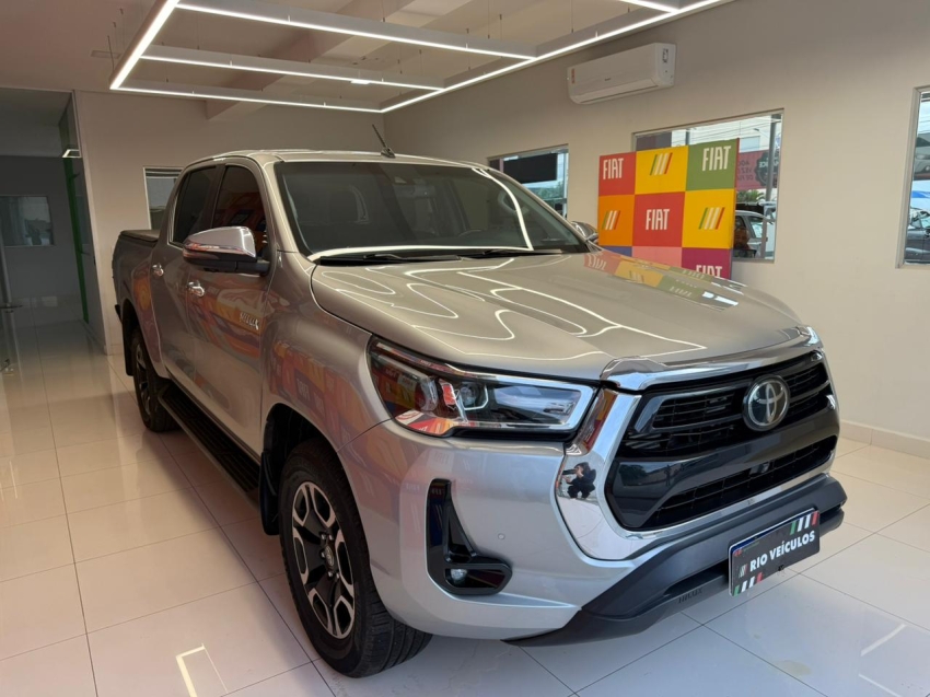 toyota hilux 2.8 d-4d turbo diesel cd srx 4x4 automatico 4p 2022