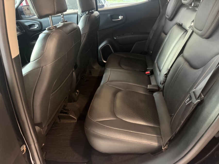 fiat toro 2.0 16v turbo diesel volcano 4wd at9 4p automatico 20228