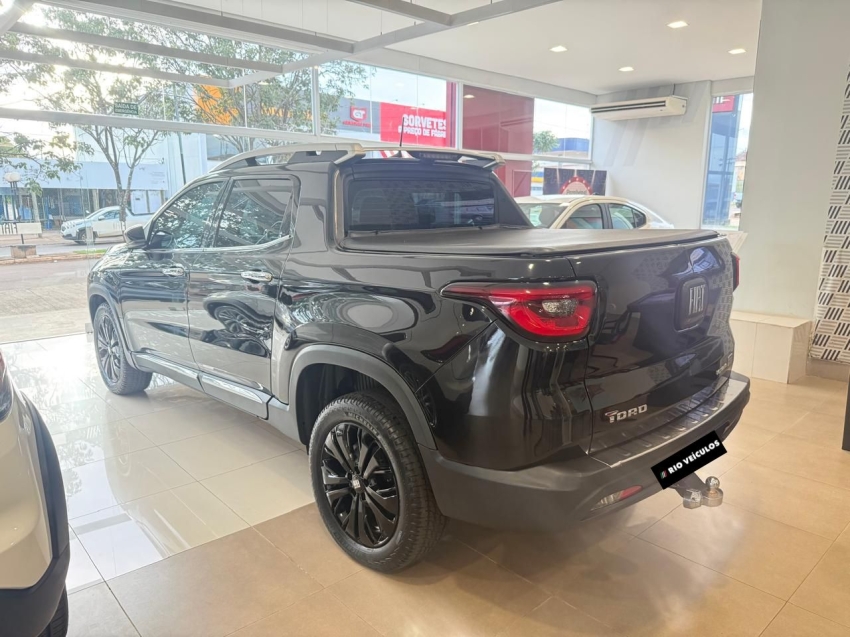 fiat toro 2.0 16v turbo diesel volcano 4wd at9 4p automatico 20224