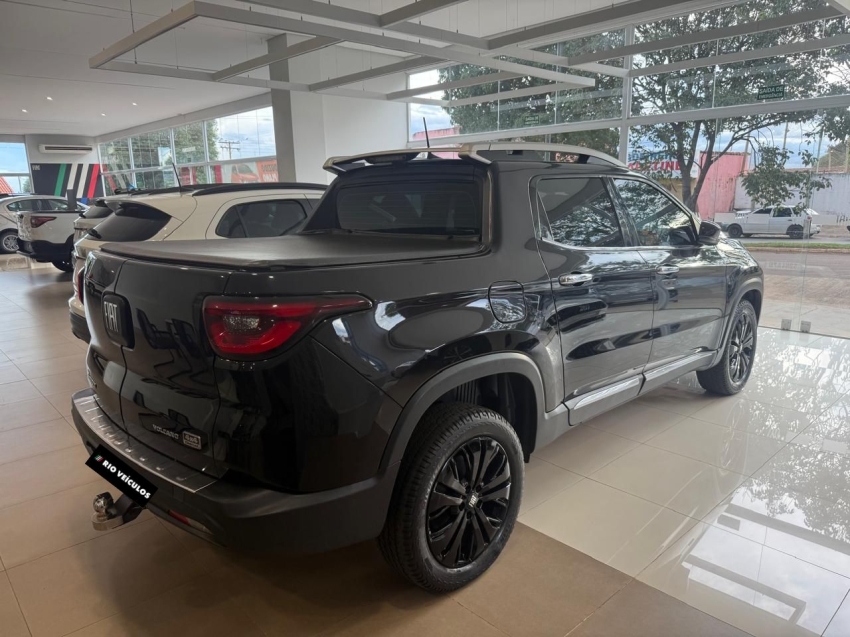 fiat toro 2.0 16v turbo diesel volcano 4wd at9 4p automatico 20226