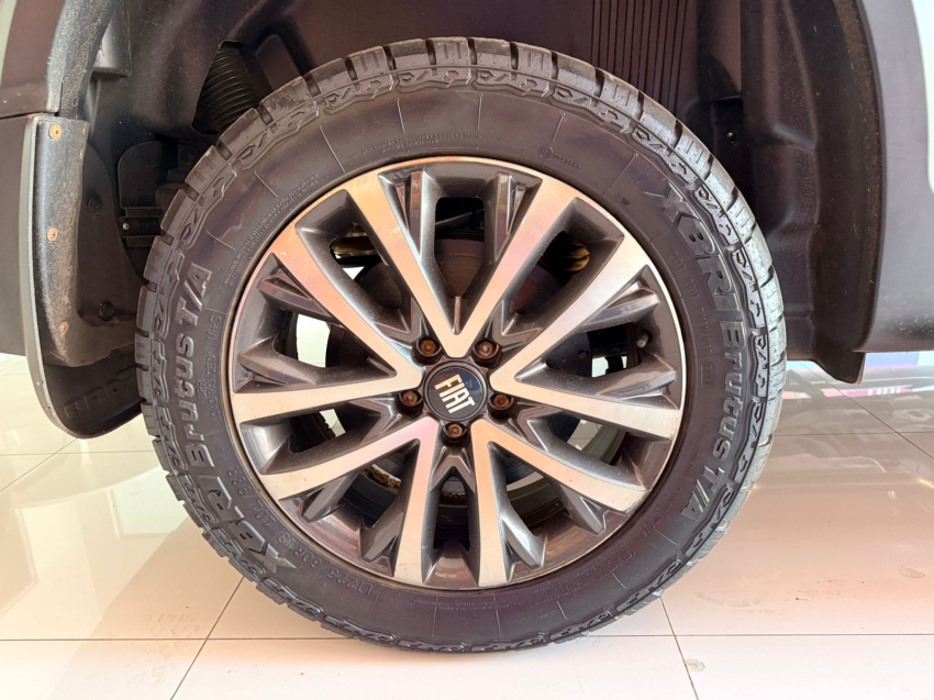 fiat toro 2.0 16v turbo diesel ranch 4wd at9 4p automatico 202214