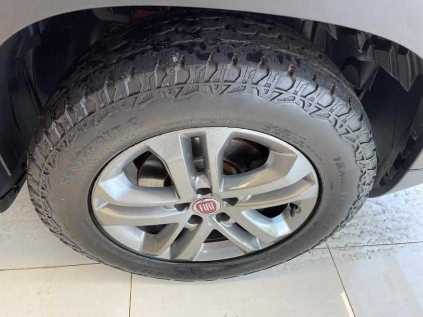 fiat toro 2.0 16v turbo diesel freedom 4wd at9 4p automatico 20219