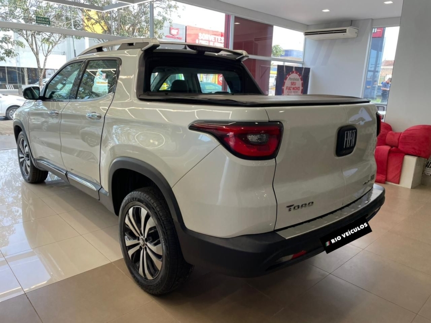 fiat toro 2.0 16v turbo diesel volcano 4wd at9 4p automatico 20232