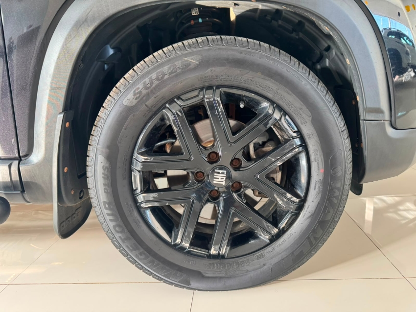 fiat toro 2.0 16v turbo diesel ultra 4wd at9 4p automatico 20227