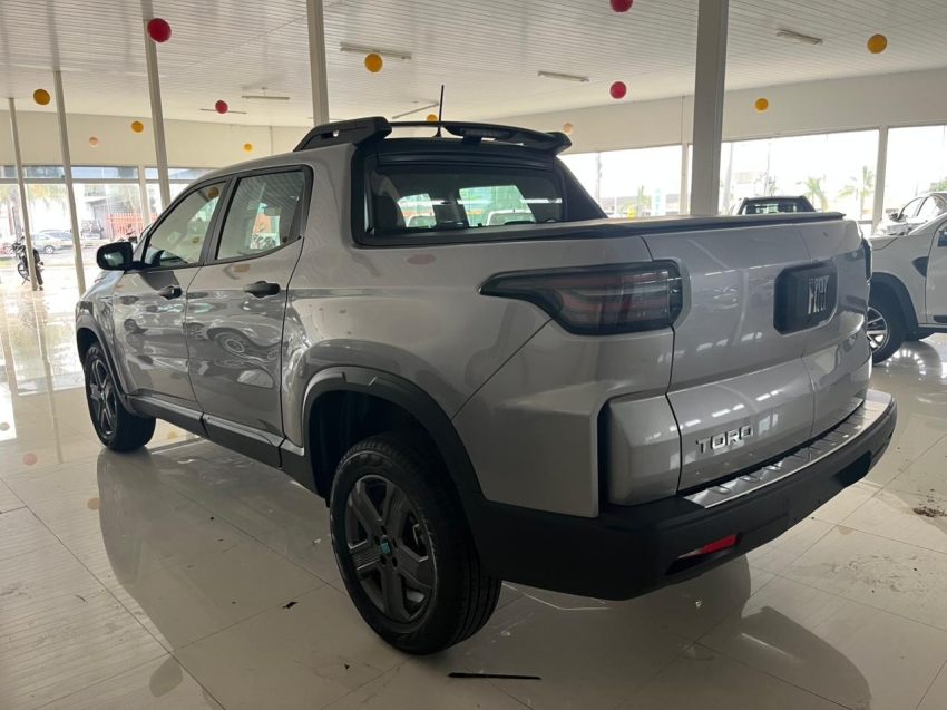 fiat toro 1.3 turbo 270 flex endurance at6 4p automatico 20272
