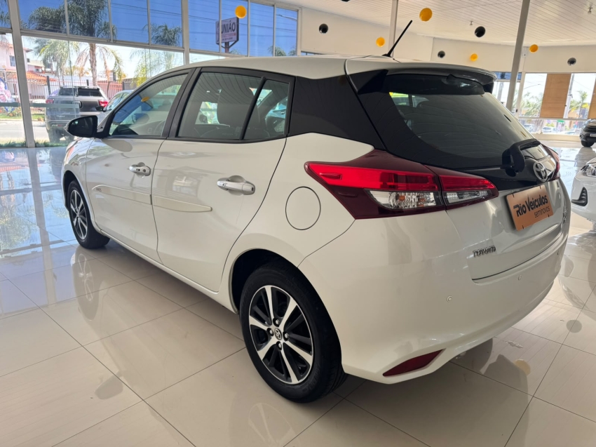 toyota yaris 1.5 16v flex xls multidrive 4p automatico 20193