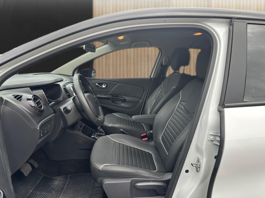 renault captur intense 1.6 cvt 2019 n branca. renault captur intense 1.6 cvt 2019 n branca.
