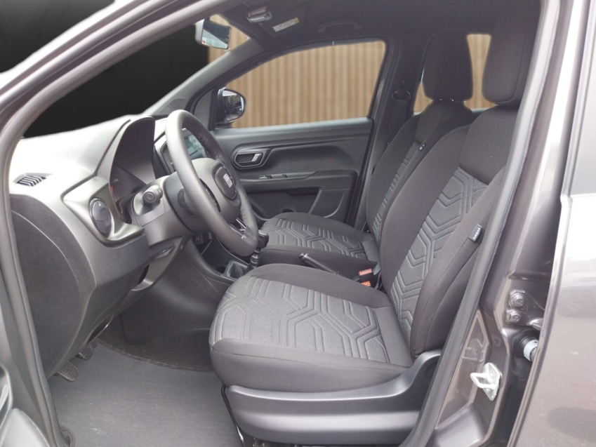 fiat strada freedom cabine dupla 1.3 2024 n cinza fiat strada freedom cabine dupla 1.3 2024 n cinza