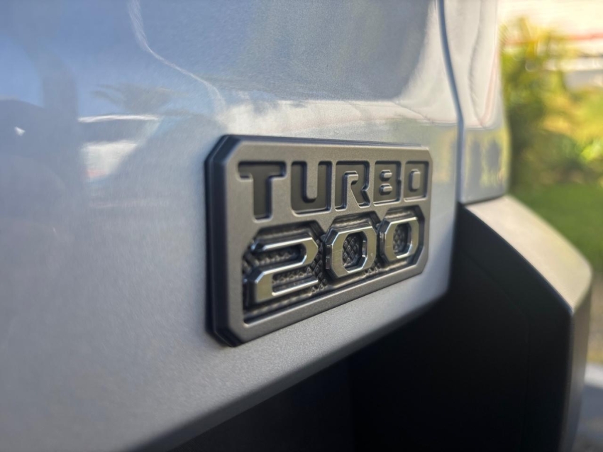 fiat strada 1.0 turbo 200 flex ultra cd cvt 4p automatico 2025