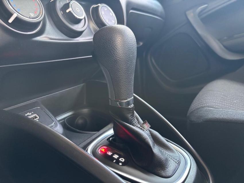 fiat cronos 1.3 firefly flex drive cvt 4p automatico 2023 fiat cronos 1.3 firefly flex drive cvt 4p automatico 2023