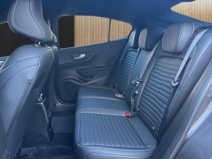 fiat fastback 1.0 turbo 200 hybrid impetus cvt flex 4p automatico 2025